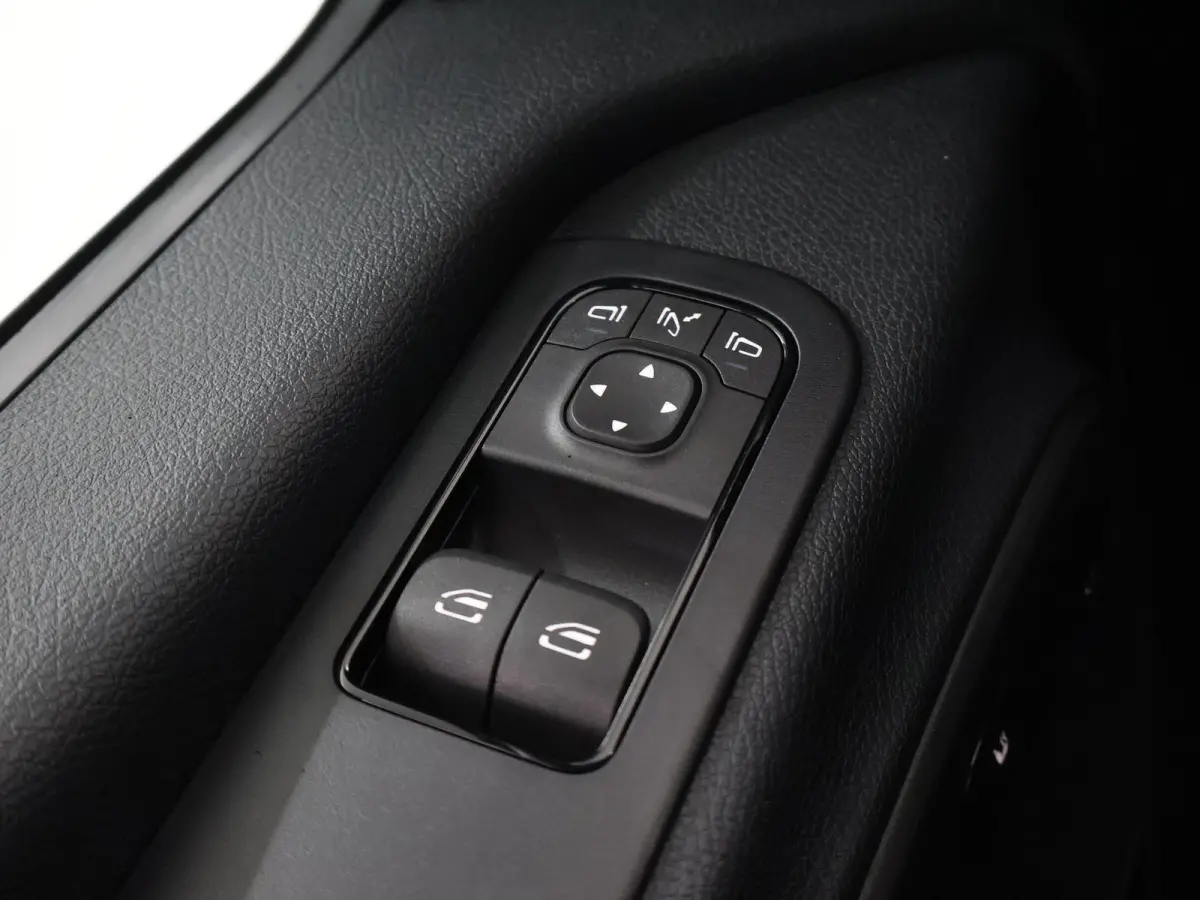 314 L2 H2 PRO | 56 kWh | 100% elektrisch | 2000kg Trekhaak | 115Kw/u DC Snelladen | Smartphone integratie pakket | Carplay | Camera | Comfort bestuurdersstoel |