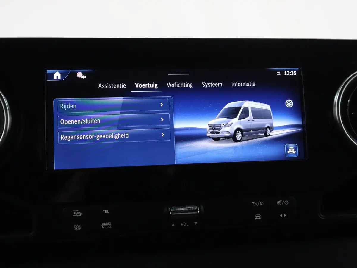 319 CDI | Aut. | L2 H2 | Select | LED Koplampen | 3-zits | Achteruitrijcamera | Navigatie | Apple Carplay/Android Auto | 3500 KG. AHW | Distronic Plus | LM Velgen | Certified