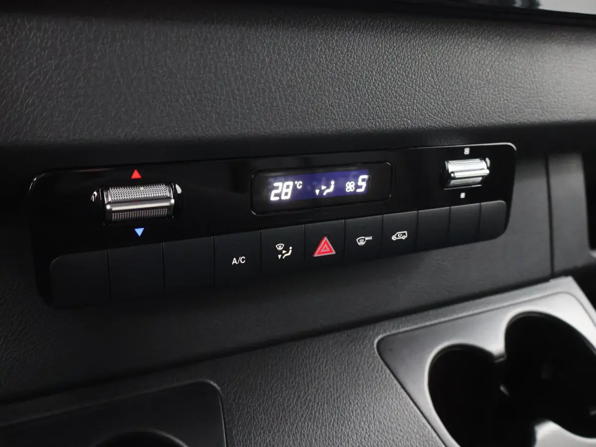 319 CDI | Aut. | L2 H2 | Select | LED Koplampen | 3-zits | Achteruitrijcamera | Navigatie | Apple Carplay/Android Auto | 3500 KG. AHW | Distronic Plus | LM Velgen | Certified
