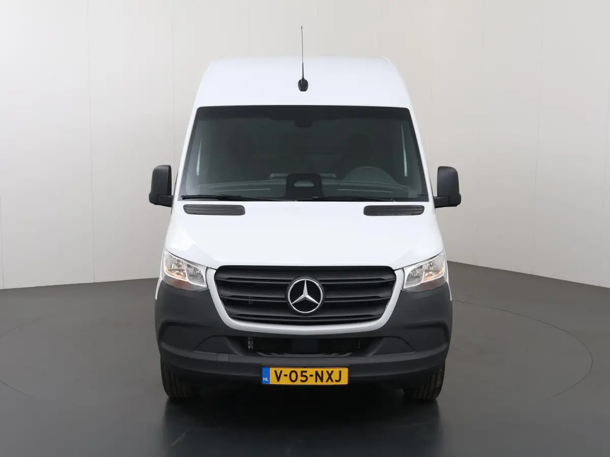 317 CDI | Aut. | L2 H2 | Pro | 3-zits | Airco | Cruise Control | 3500 KG. AHW | Parkeercamera | Certified