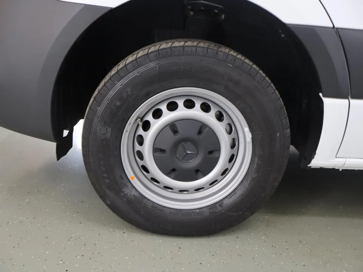 317 CDI | Aut. | L2 H2 | Pro | 3-zits | Airco | Cruise Control | 3500 KG. AHW | Parkeercamera | Certified