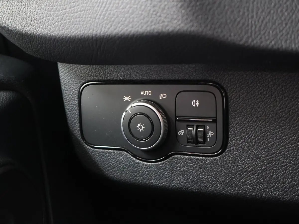 317 CDI | Aut. | L2 H2 | Pro | 3-zits | Airco | Cruise Control | 3500 KG. AHW | Parkeercamera | Certified