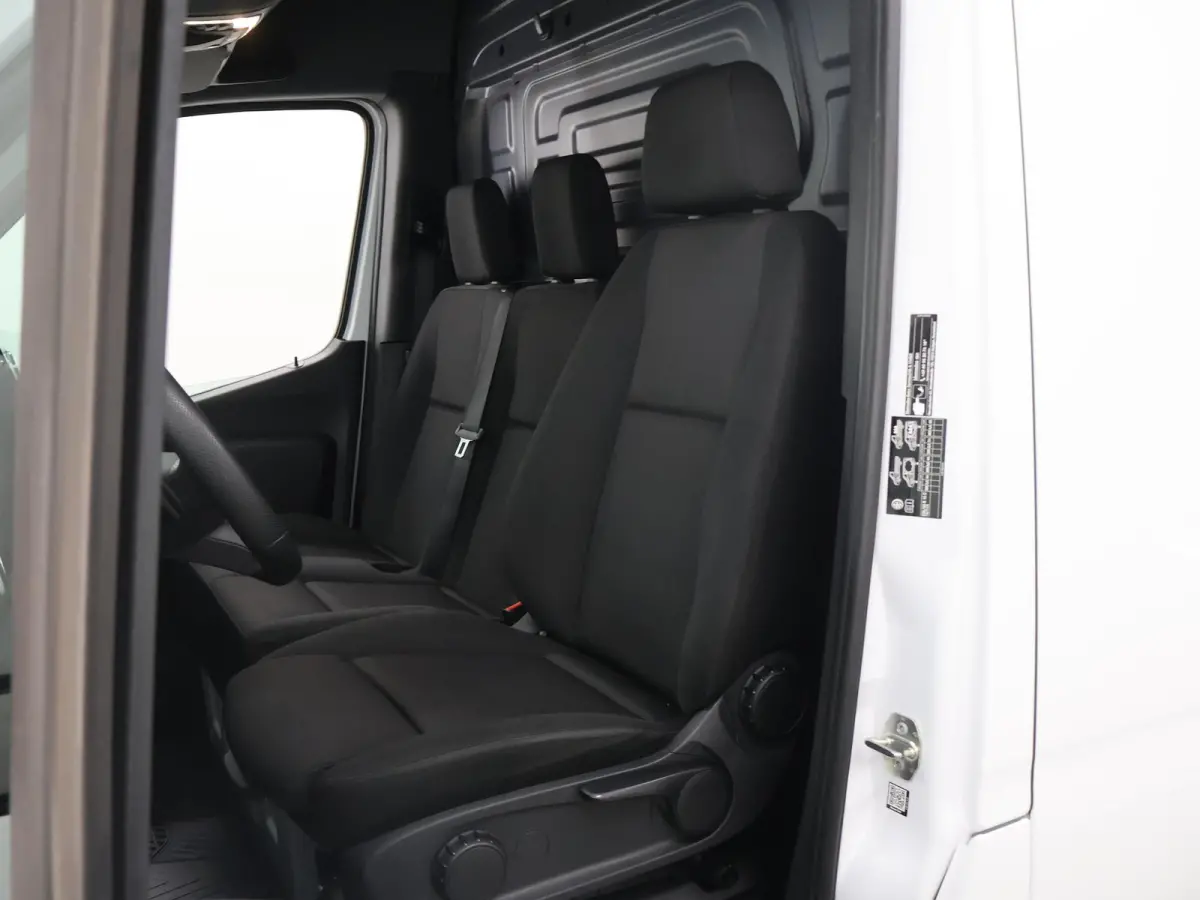 317 CDI | Aut. | L2 H2 | Pro | 3-zits | Airco | Cruise Control | 3500 KG. AHW | Parkeercamera | Certified
