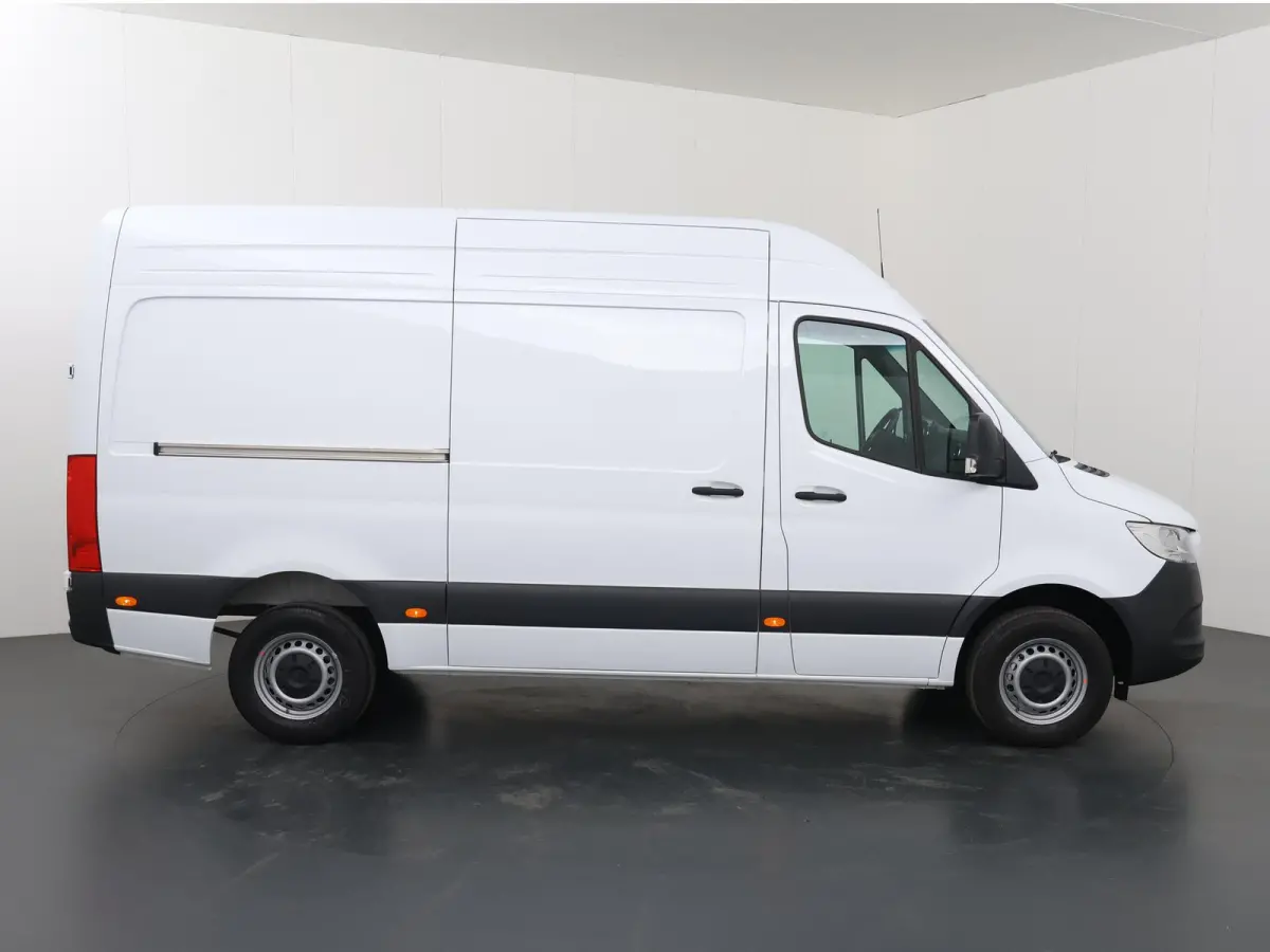 317 CDI | Aut. | L2 H2 | Pro | 3-zits | Airco | Cruise Control | 3500 KG. AHW | Parkeercamera | Certified
