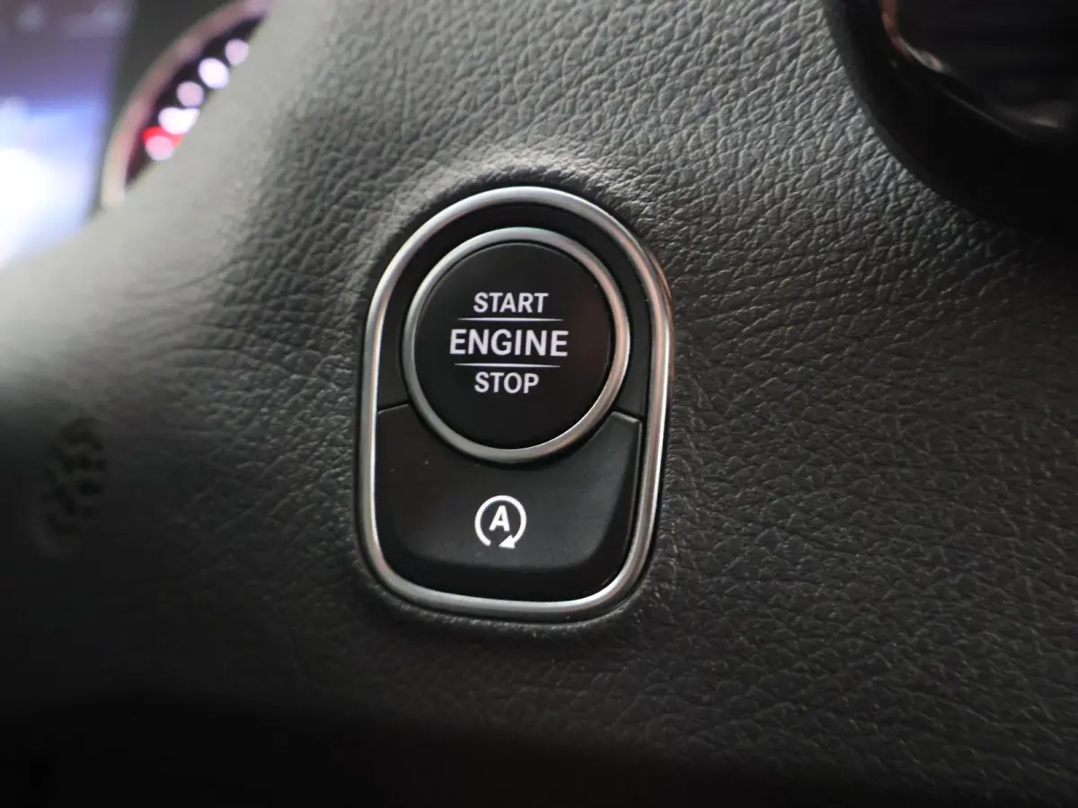 317 CDI | Aut. | L2 H2 | Pro | 3-zits | Airco | Cruise Control | 3500 KG. AHW | Parkeercamera | Certified