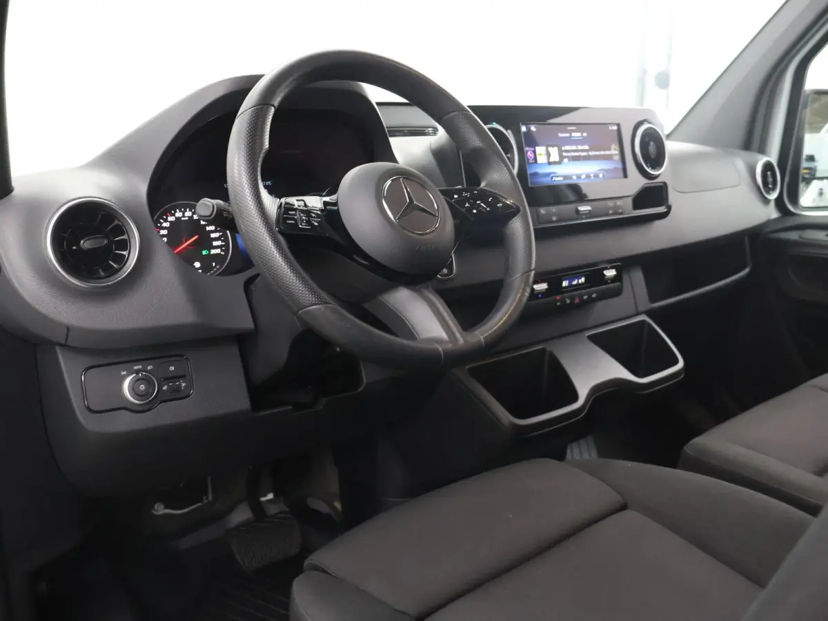 317 CDI | Aut. | L2 H2 | Pro | 3-zits | Airco | Cruise Control | 3500 KG. AHW | Parkeercamera | Certified