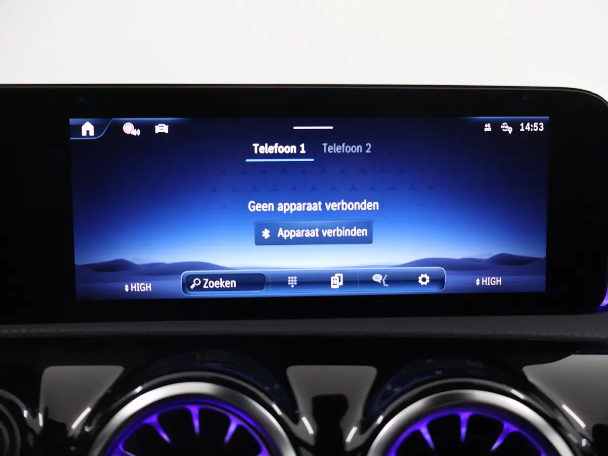 180 Business Solution AMG | Panoramaschuifdak | Premium Plus | Nightpakket | 19"Multispaak AMG velgen | Stoelverwarming |  360° camera | Head-up display |