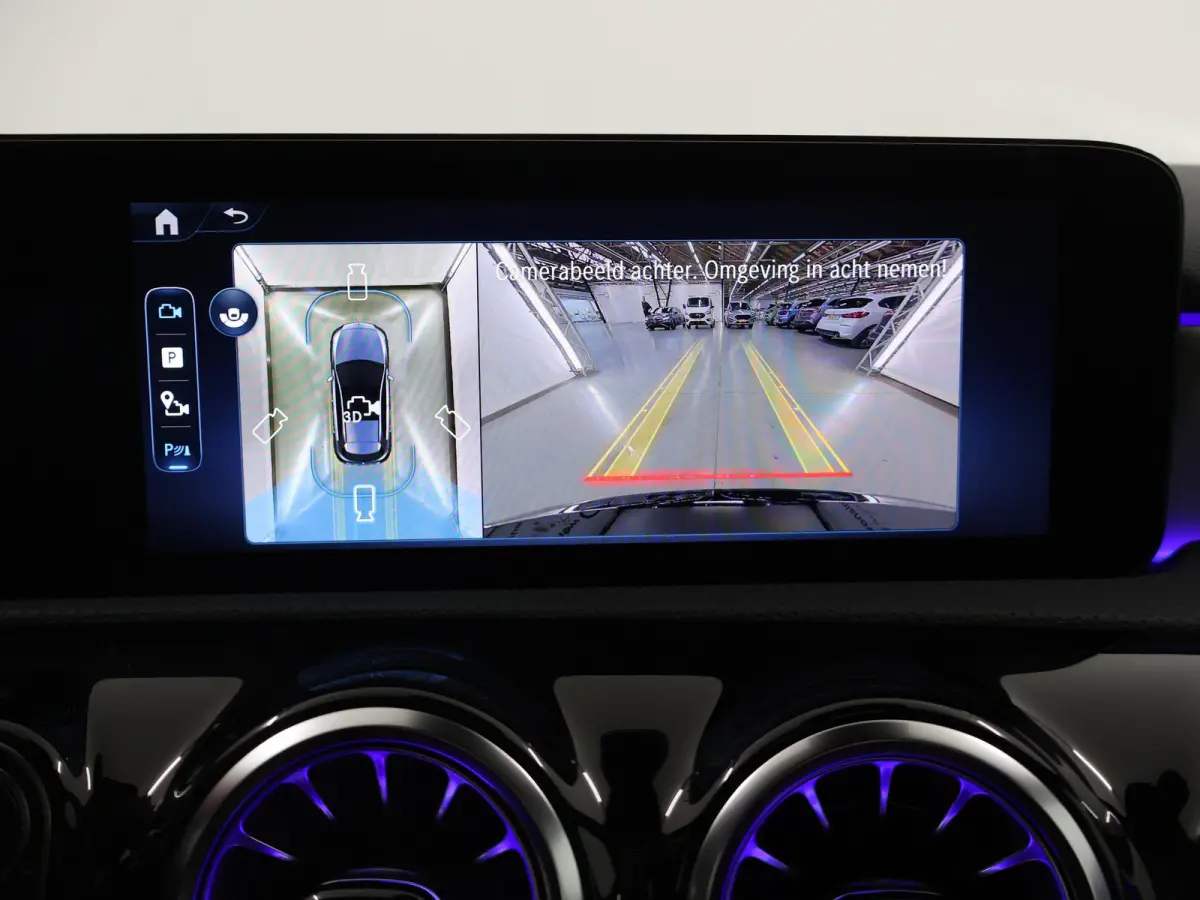 180 Business Solution AMG | Panoramaschuifdak | Premium Plus | Nightpakket | 19"Multispaak AMG velgen | Stoelverwarming |  360° camera | Head-up display |
