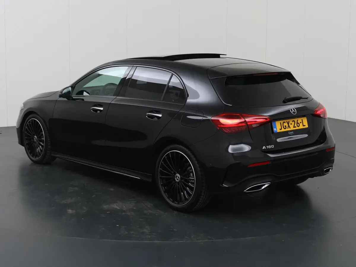 180 Business Solution AMG | Panoramaschuifdak | Premium Plus | Nightpakket | 19"Multispaak AMG velgen | Stoelverwarming |  360° camera | Head-up display |