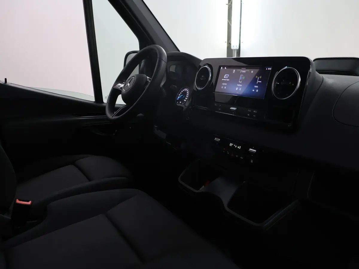 314 L2 H2 RWD PRO 81kWh | Comfortbestuurdersstoel | Trekhaak | Smartphone integratie pakket | 115 kW Snelladen | Achteruitrijcamera |