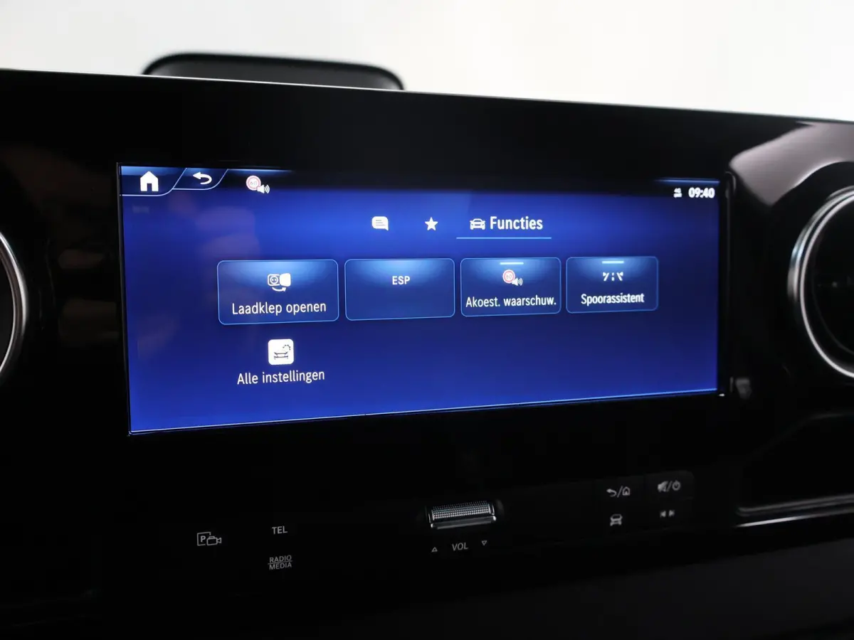 314 L2 H2 RWD PRO 81kWh | Comfortbestuurdersstoel | Trekhaak | Smartphone integratie pakket | 115 kW Snelladen | Achteruitrijcamera |