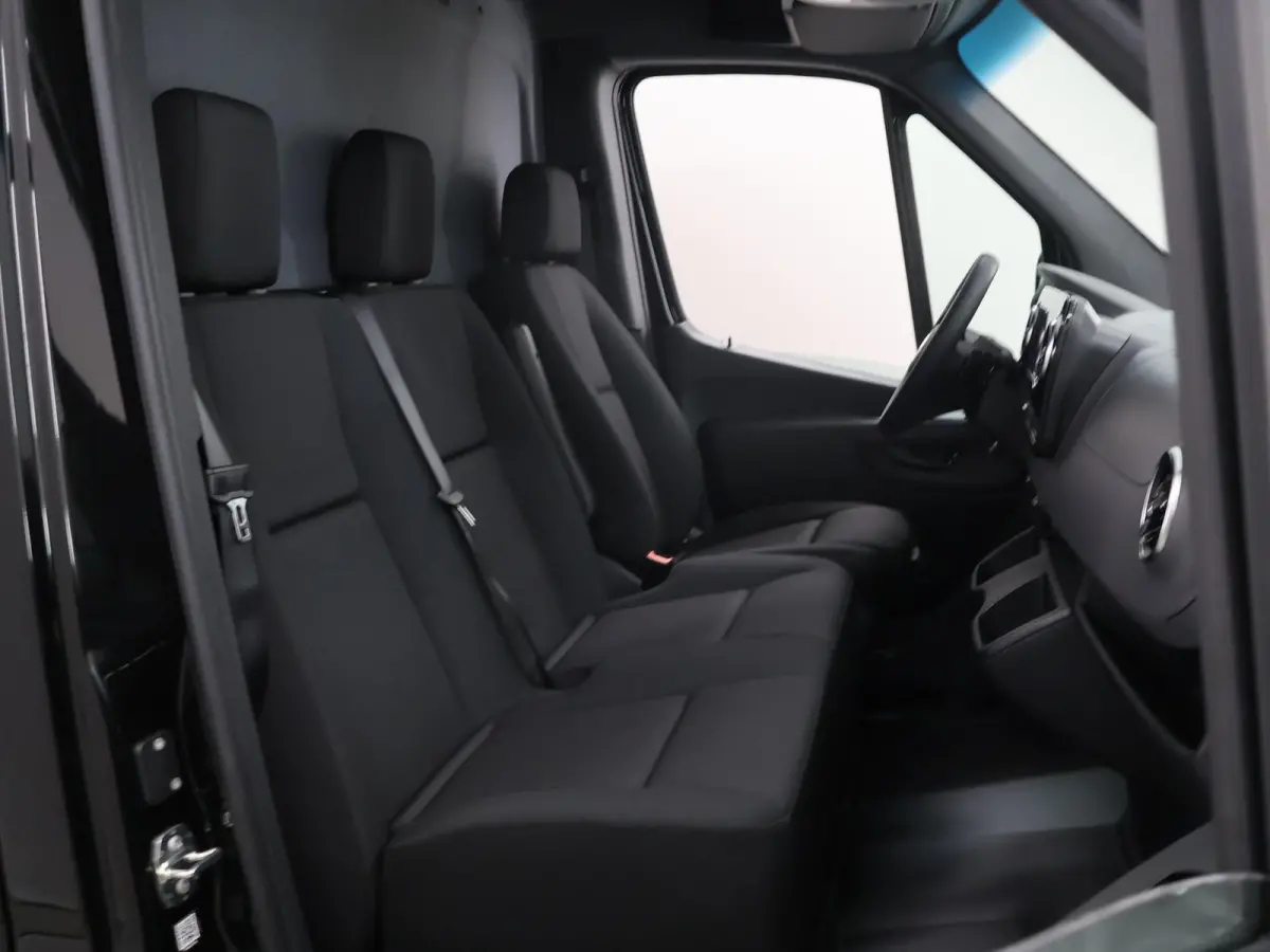 314 L2 H2 RWD PRO 81kWh | Comfortbestuurdersstoel | Trekhaak | Smartphone integratie pakket | 115 kW Snelladen | Achteruitrijcamera |