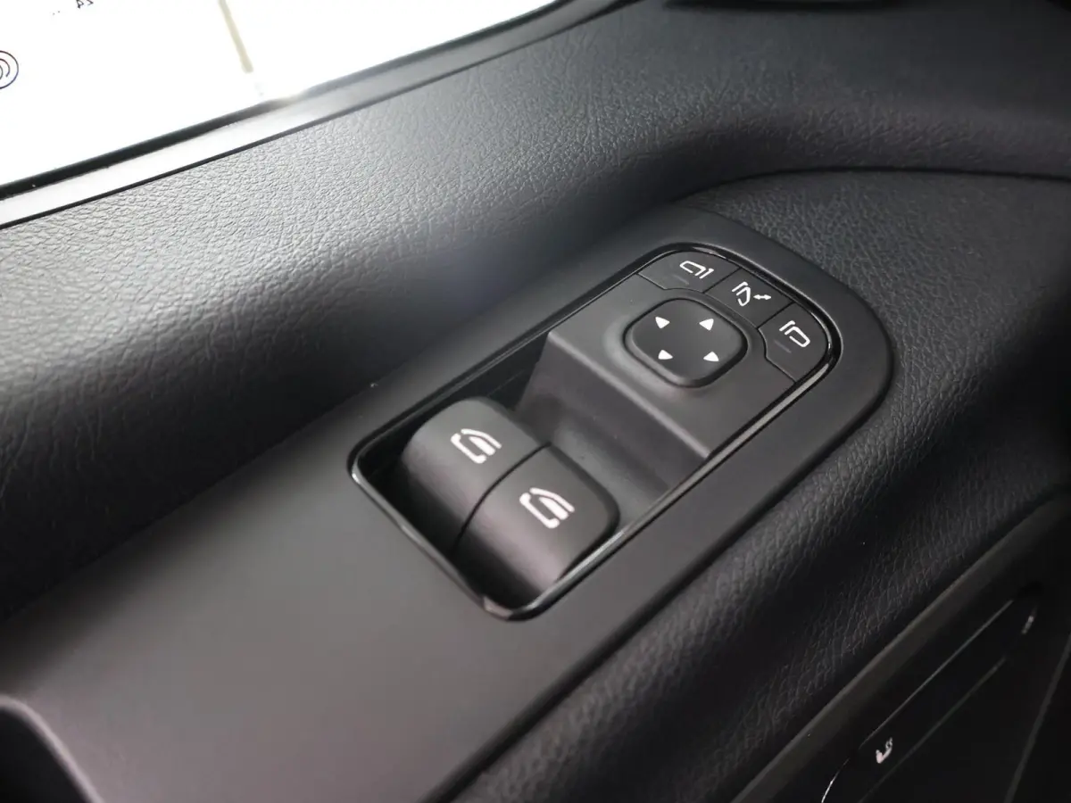 314 L2 H2 RWD PRO 81kWh | Comfortbestuurdersstoel | Trekhaak | Smartphone integratie pakket | 115 kW Snelladen | Achteruitrijcamera |