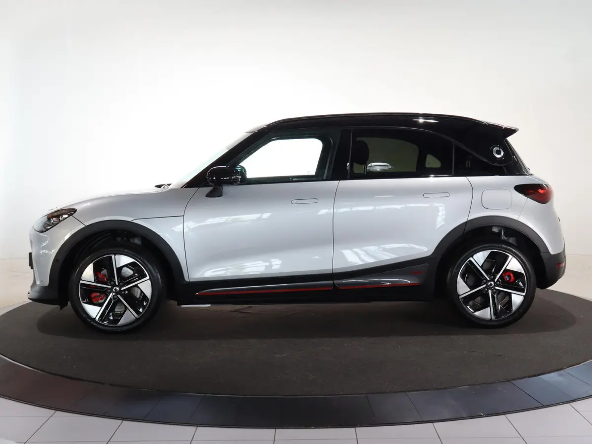 BRABUS 66 kWh | Panoramadak | HUD | Keyless entry | 360 Camera | Memory | Drive Pilot | 428 PK! |