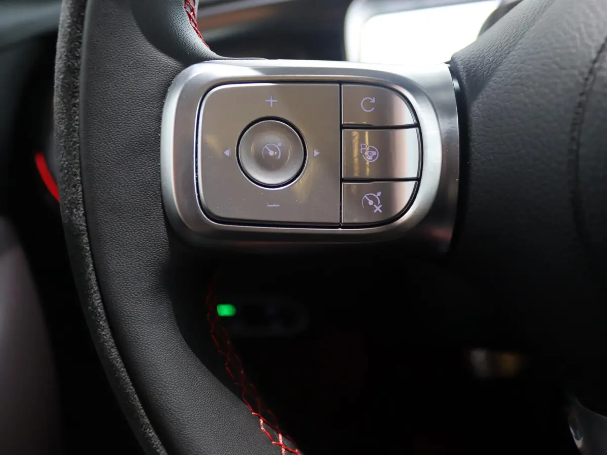 BRABUS 66 kWh | Panoramadak | HUD | Keyless entry | 360 Camera | Memory | Drive Pilot | 428 PK! |