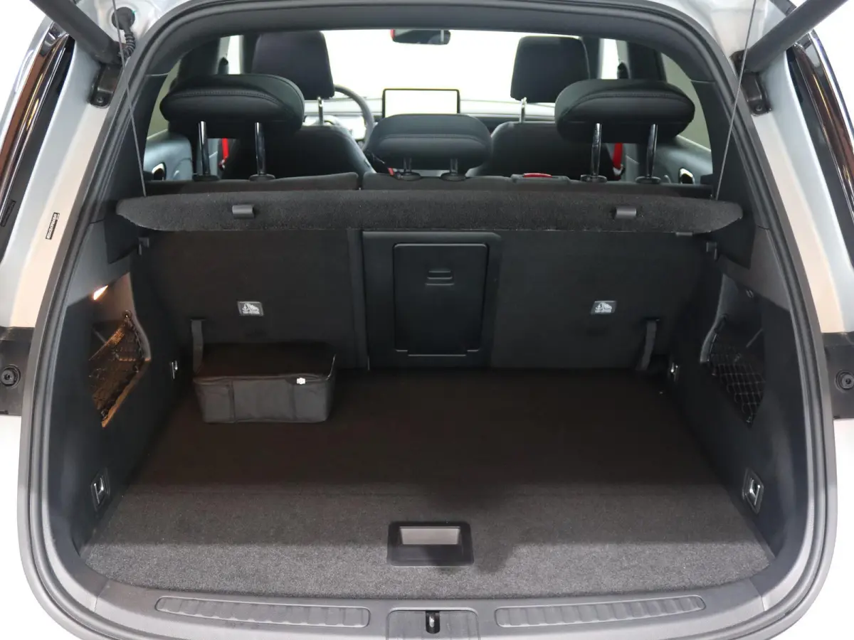 BRABUS 66 kWh | Panoramadak | HUD | Keyless entry | 360 Camera | Memory | Drive Pilot | 428 PK! |