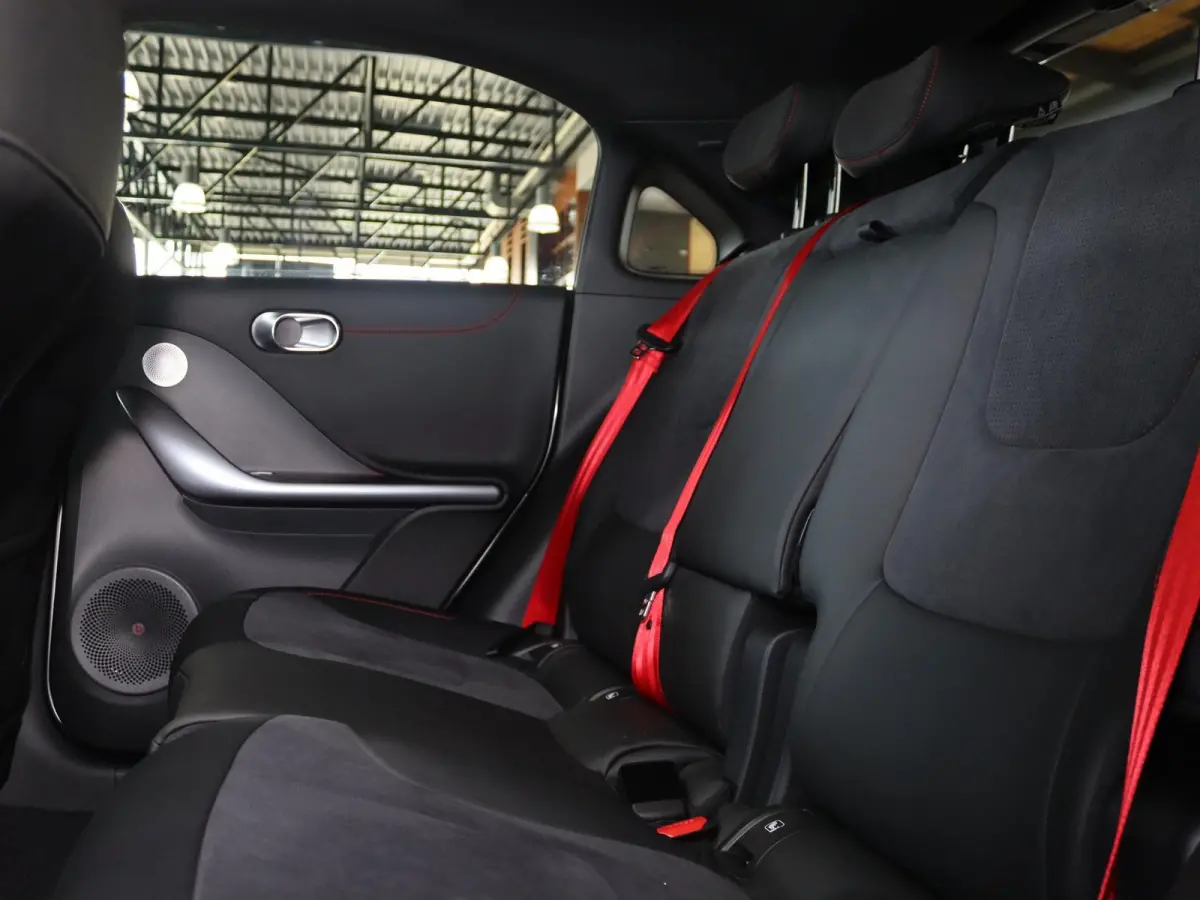 BRABUS 66 kWh | Panoramadak | HUD | Keyless entry | 360 Camera | Memory | Drive Pilot | 428 PK! |