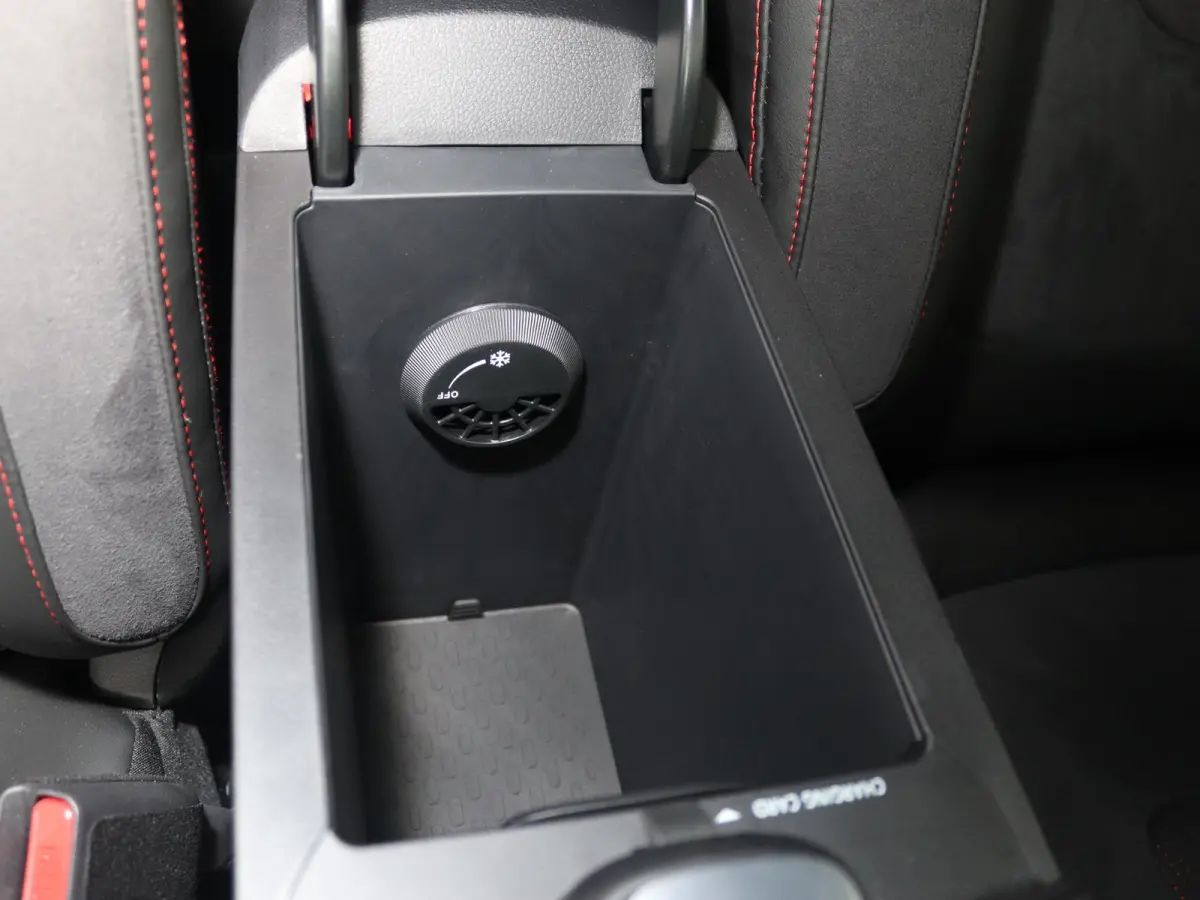 BRABUS 66 kWh | Panoramadak | HUD | Keyless entry | 360 Camera | Memory | Drive Pilot | 428 PK! |