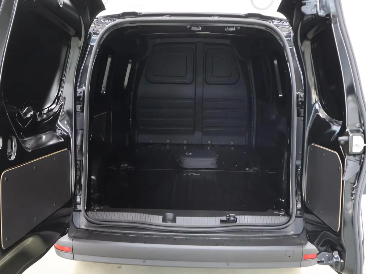 112 Base L2 51 kWh
