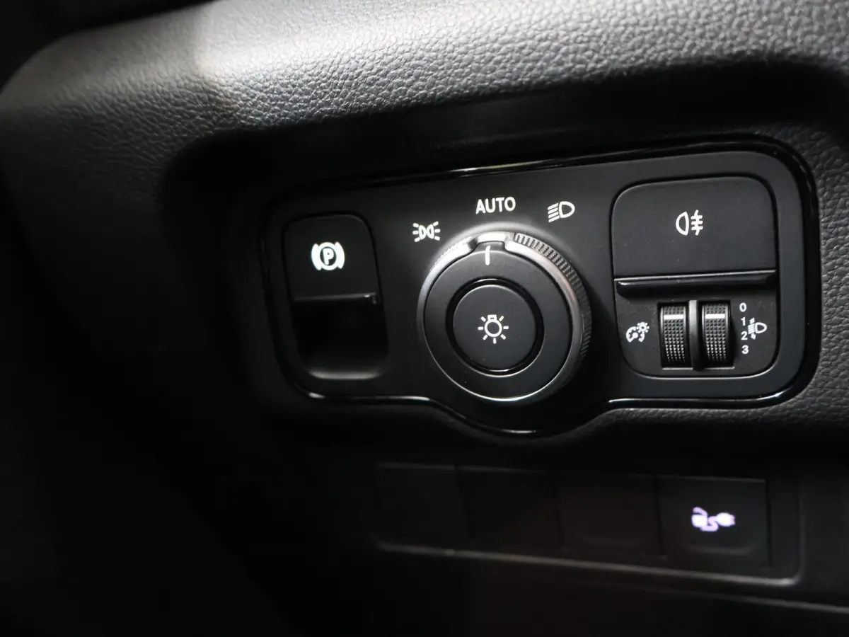 112 Base L2 51 kWh