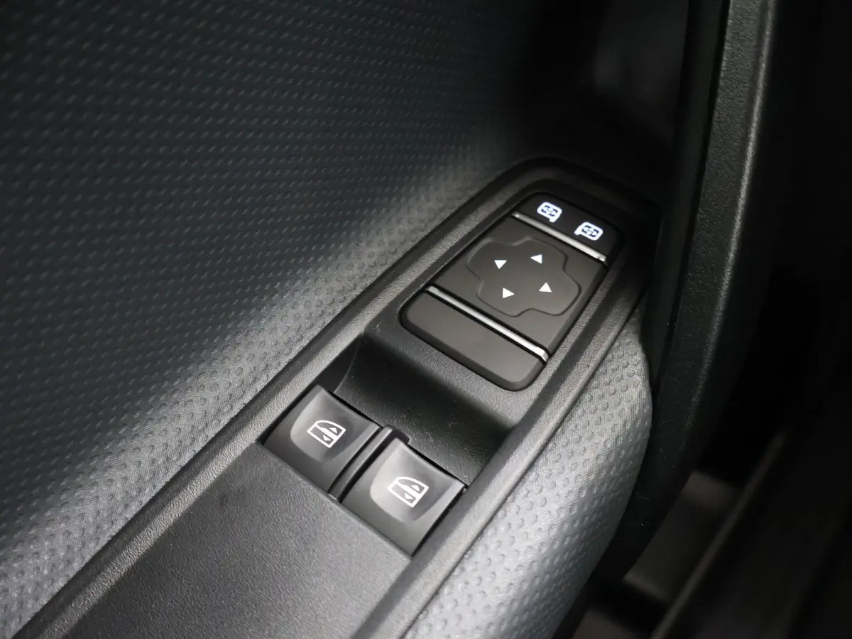 112 Base L2 51 kWh
