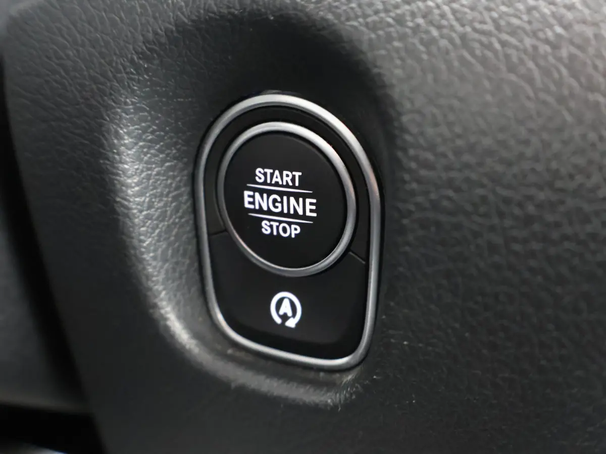 116 CDI | AUT. | L2 | SELECT | AUTOMAAT | NAVIGATIE | CAMERA | MULTI-BEAM LED | ACHTERDEUREN | STOELVERWARMING | KUNST LEDER | TREKHAAK | LICHTMETALEN WIELEN | 270 DEUREN | CERTIFIED