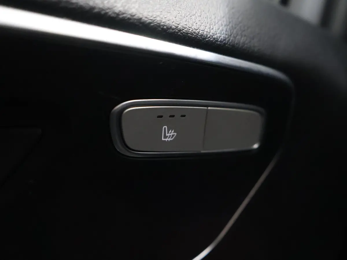 116 CDI | AUT. | L2 | SELECT | AUTOMAAT | NAVIGATIE | CAMERA | MULTI-BEAM LED | ACHTERDEUREN | STOELVERWARMING | KUNST LEDER | TREKHAAK | LICHTMETALEN WIELEN | 270 DEUREN | CERTIFIED