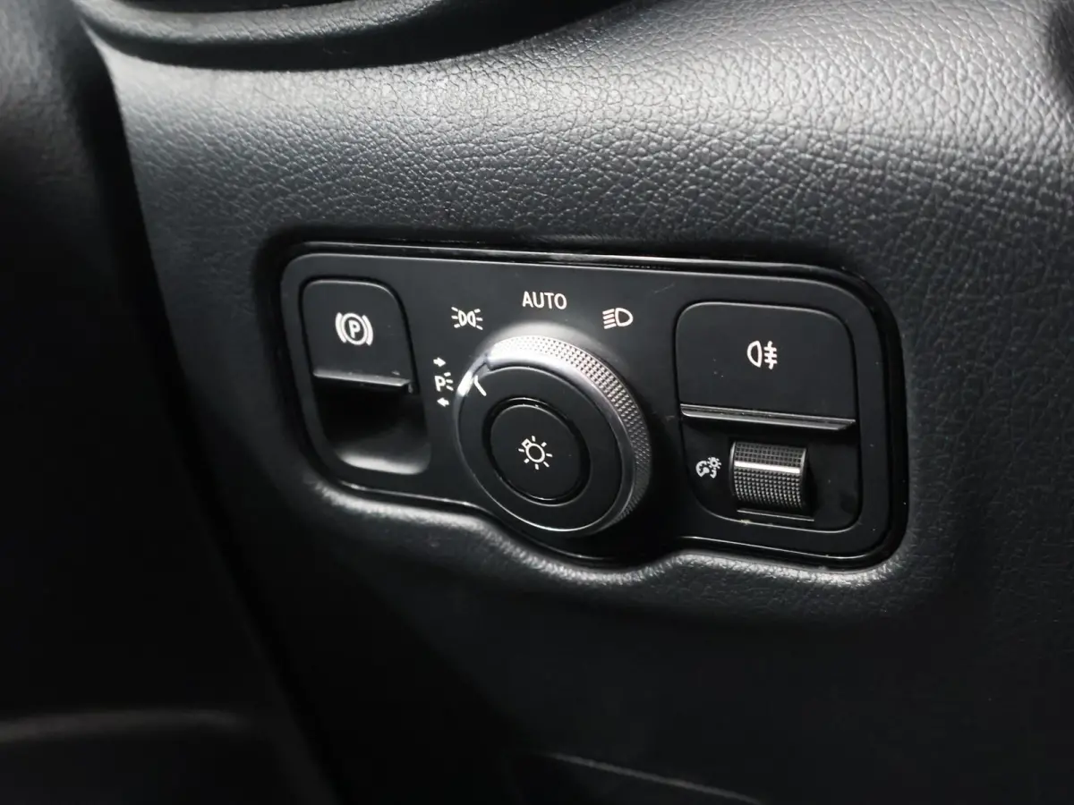 116 CDI | Aut. | XL L3 | Select | NAVIGATIE | CAMERA | MULTI-BEAM LED | ACHTERDEUREN | STOELVERWARMING | KUNST LEDER | TREKHAAK | LICHTMETALEN WIELEN | 270 DEUREN | CERTIFIED