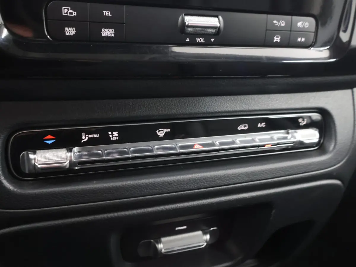 116 CDI | Aut. | XL L3 | Select | NAVIGATIE | CAMERA | MULTI-BEAM LED | ACHTERDEUREN | STOELVERWARMING | KUNST LEDER | TREKHAAK | LICHTMETALEN WIELEN | 270 DEUREN | CERTIFIED