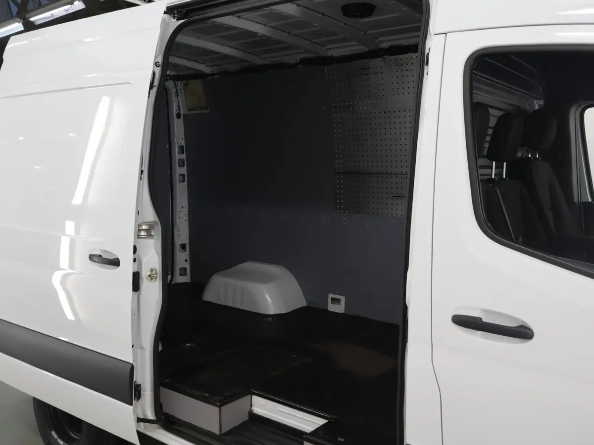 516 CDI L2 H2 | Aut. | Dubbel Lucht | Navigatie | Parkeercamera| Airco | Keyless Go | 3-zits | Laadruimte-pakket |