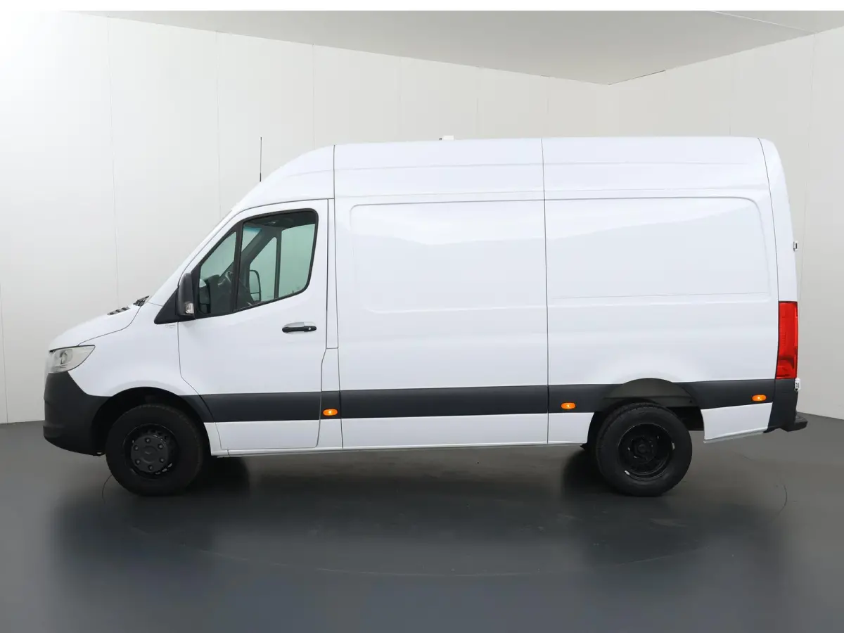 516 CDI L2 H2 | Aut. | Dubbel Lucht | Navigatie | Parkeercamera| Airco | Keyless Go | 3-zits | Laadruimte-pakket |