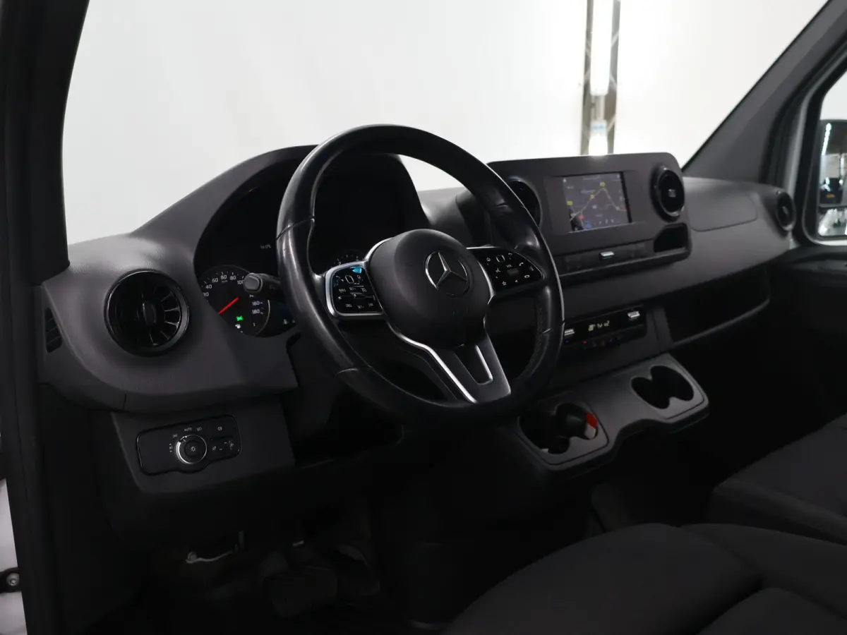 516 CDI L2 H2 | Aut. | Dubbel Lucht | Navigatie | Parkeercamera| Airco | Keyless Go | 3-zits | Laadruimte-pakket |