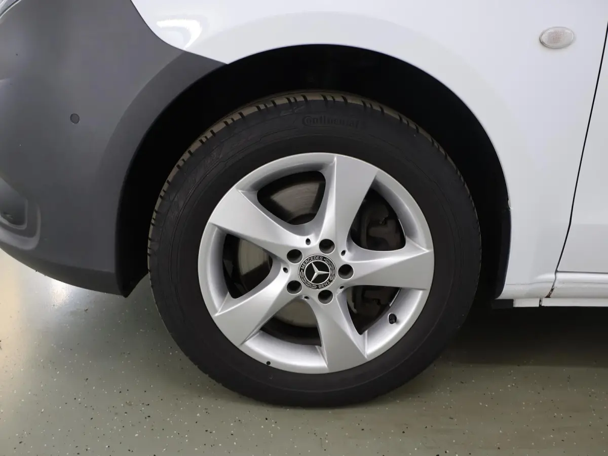 119 CDI | Aut. | Lang L2 | 4X4 | Lederen Bekleding | Parkeercamera | 2-zits | LED Koplampen | Cruise Control | LM Velgen | Inrichting | Stoelverwarming | Certified