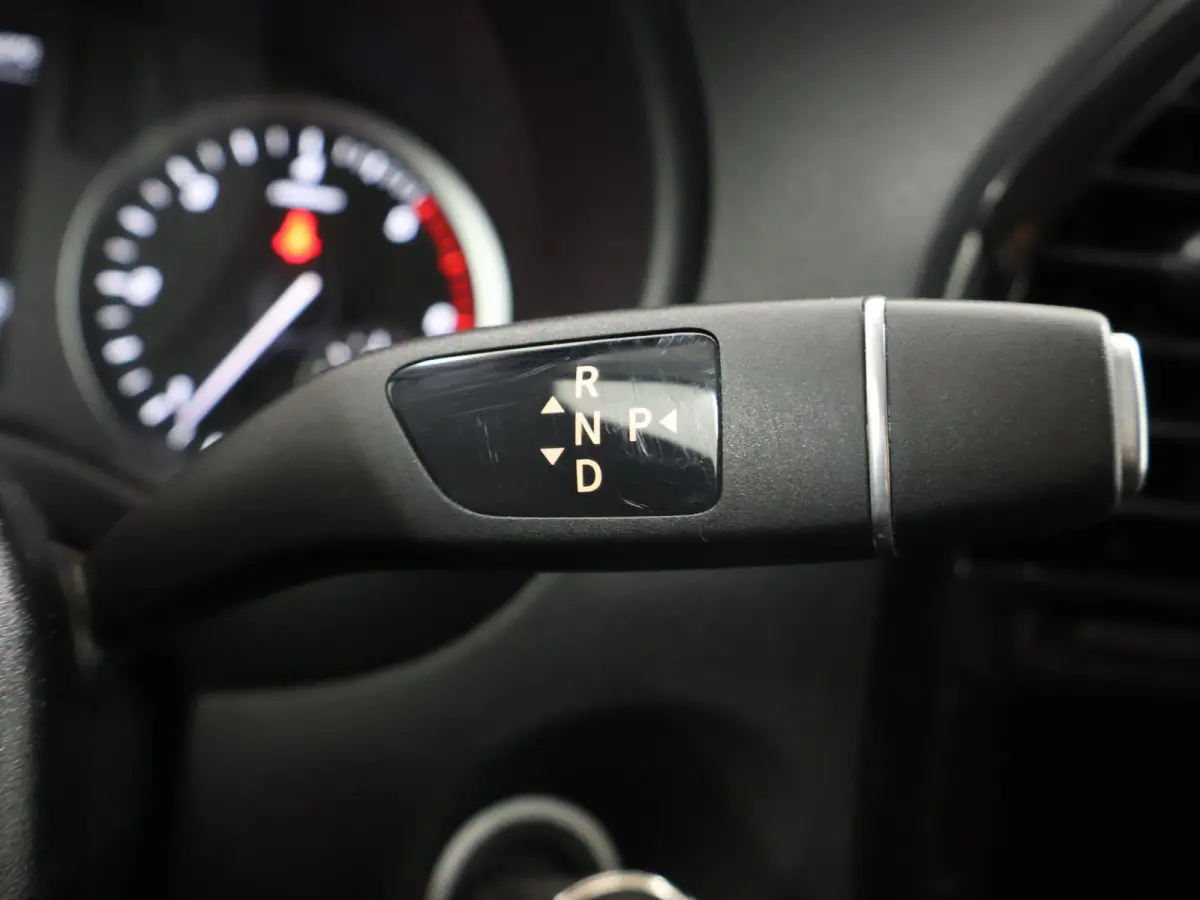 119 CDI | Aut. | Lang L2 | 4X4 | Lederen Bekleding | Parkeercamera | 2-zits | LED Koplampen | Cruise Control | LM Velgen | Inrichting | Stoelverwarming | Certified