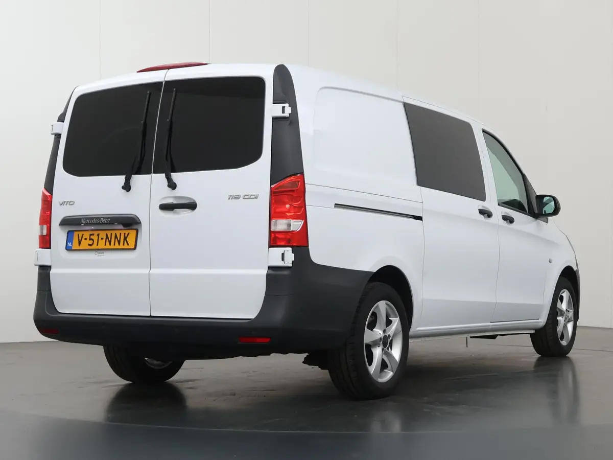119 CDI | Aut. | Lang L2 | 4X4 | Lederen Bekleding | Parkeercamera | 2-zits | LED Koplampen | Cruise Control | LM Velgen | Inrichting | Stoelverwarming | Certified