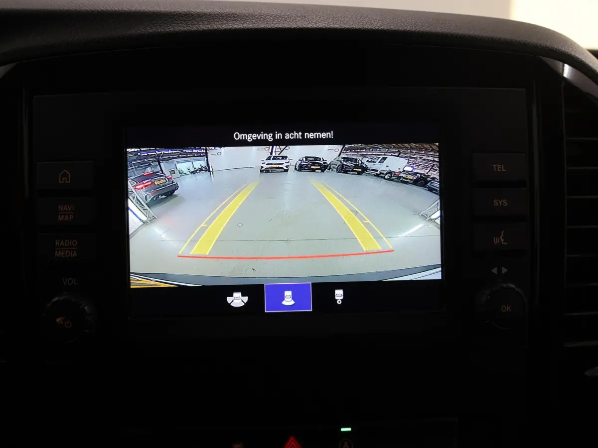 119 CDI | Aut. | Lang L2 | 4X4 | Lederen Bekleding | Parkeercamera | 2-zits | LED Koplampen | Cruise Control | LM Velgen | Inrichting | Stoelverwarming | Certified