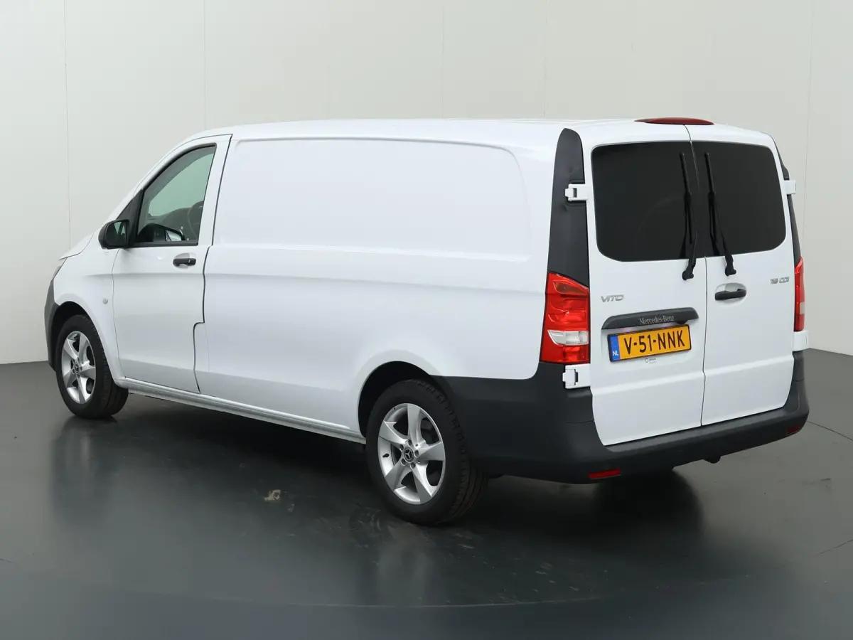 119 CDI | Aut. | Lang L2 | 4X4 | Lederen Bekleding | Parkeercamera | 2-zits | LED Koplampen | Cruise Control | LM Velgen | Inrichting | Stoelverwarming | Certified
