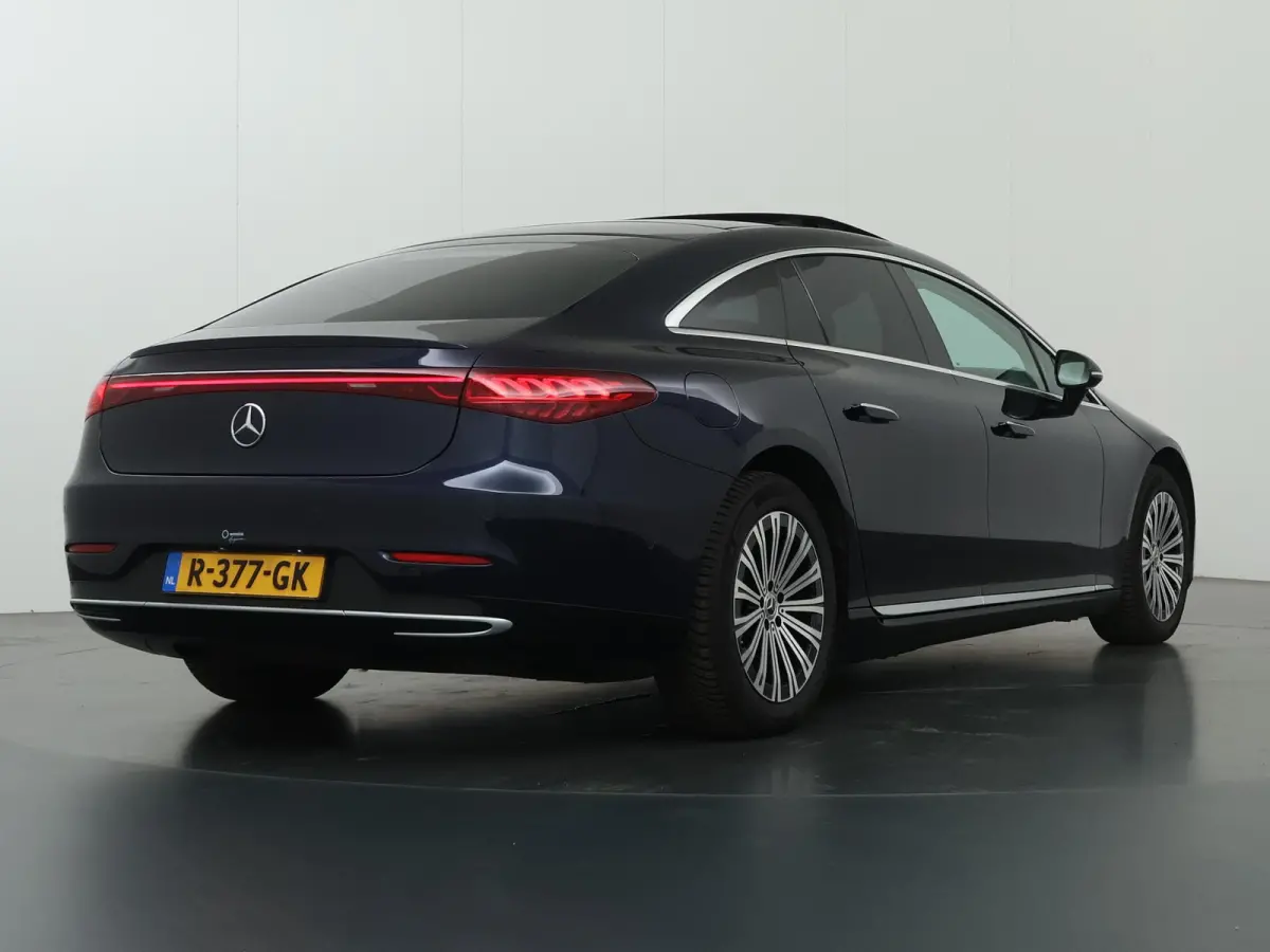 350 Business Line 90 kWh | Trekhaak | Memory | Panoramadak | Keyless | 19" lichtmetalen velgen |