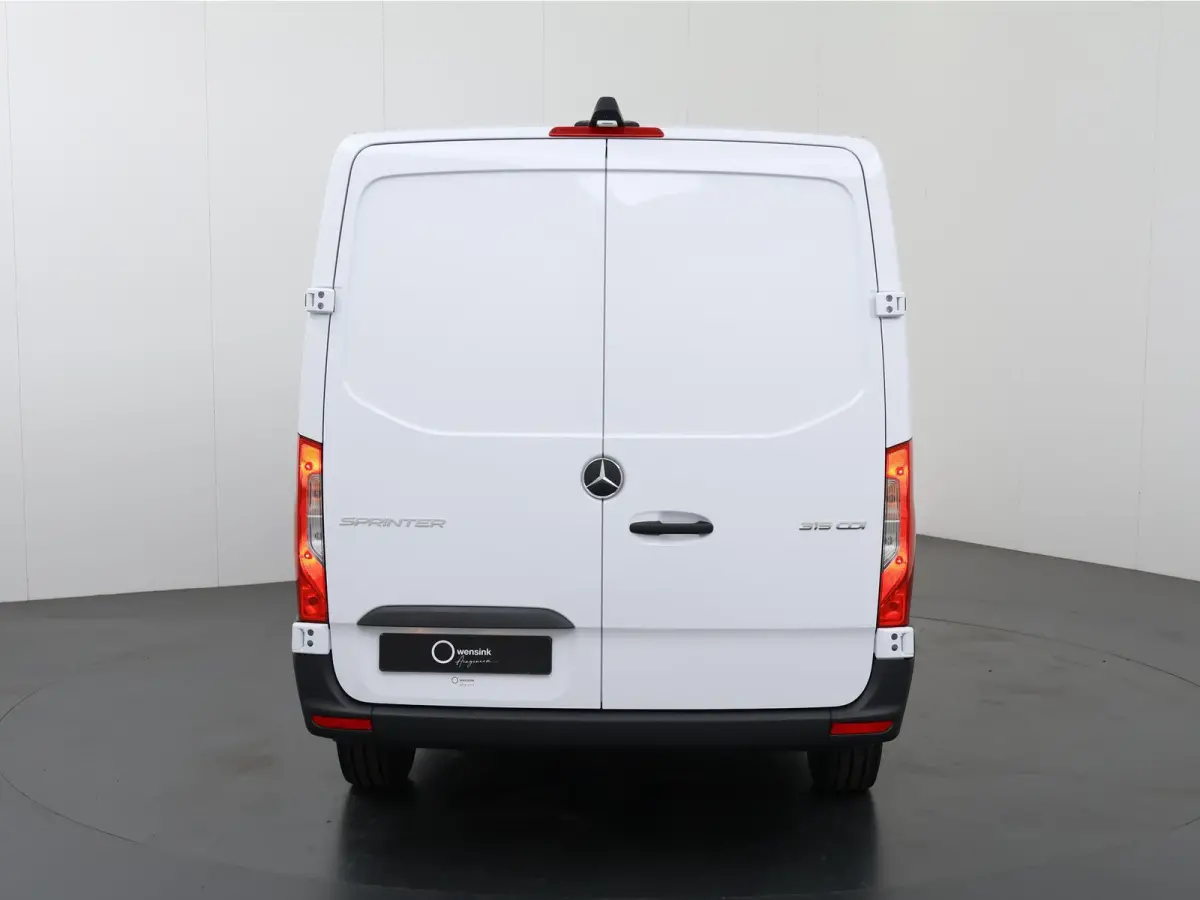 315 CDI | L2 H1 | RWD | PRO | Parkeercamera | Airc | Parkeercamera | Airco | Dodehoekassistent | Zijwindassistent | Cruise Control | Chauffeursstoel |