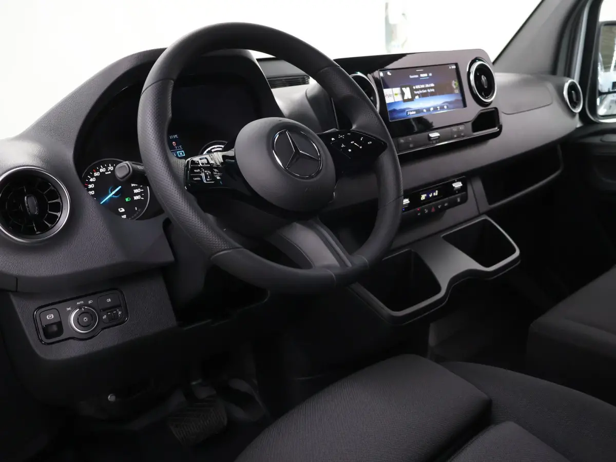 314 L2 H2 PRO | 81 kWh | 100% elektrisch | 2000kg Trekhaak | 115Kw/u DC Snelladen | Smartphone integratie pakket | Carplay | Camera | Comfort bestuurdersstoel |