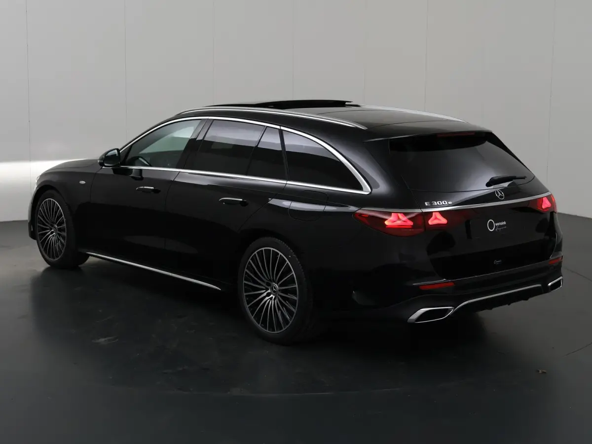 300e Sport Edition | AMG | Panoramadak | Rijassistentiepakket | Hyperscreen | Premium pakket  | Keyless | DIGITAL Light | Trekhaak