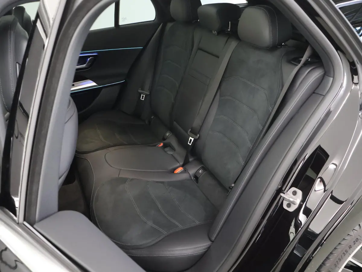 300e Sport Edition | AMG | Panoramadak | Rijassistentiepakket | Hyperscreen | Premium pakket  | Keyless | DIGITAL Light | Trekhaak