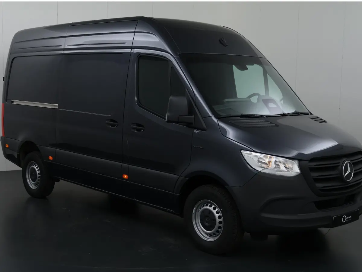 314 L2 H2 RWD PRO 81kWh | Comfortbestuurdersstoel | Trekhaak | Smartphone integratie pakket | 115 kW Snelladen | Achteruitrijcamera | Standkachel |