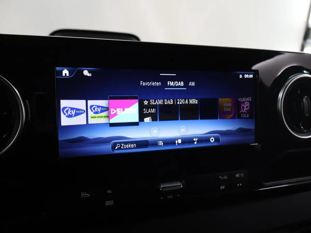 314 L2 H2 RWD PRO 81kWh | Comfortbestuurdersstoel | Trekhaak | Smartphone integratie pakket | 115 kW Snelladen | Achteruitrijcamera | Standkachel |