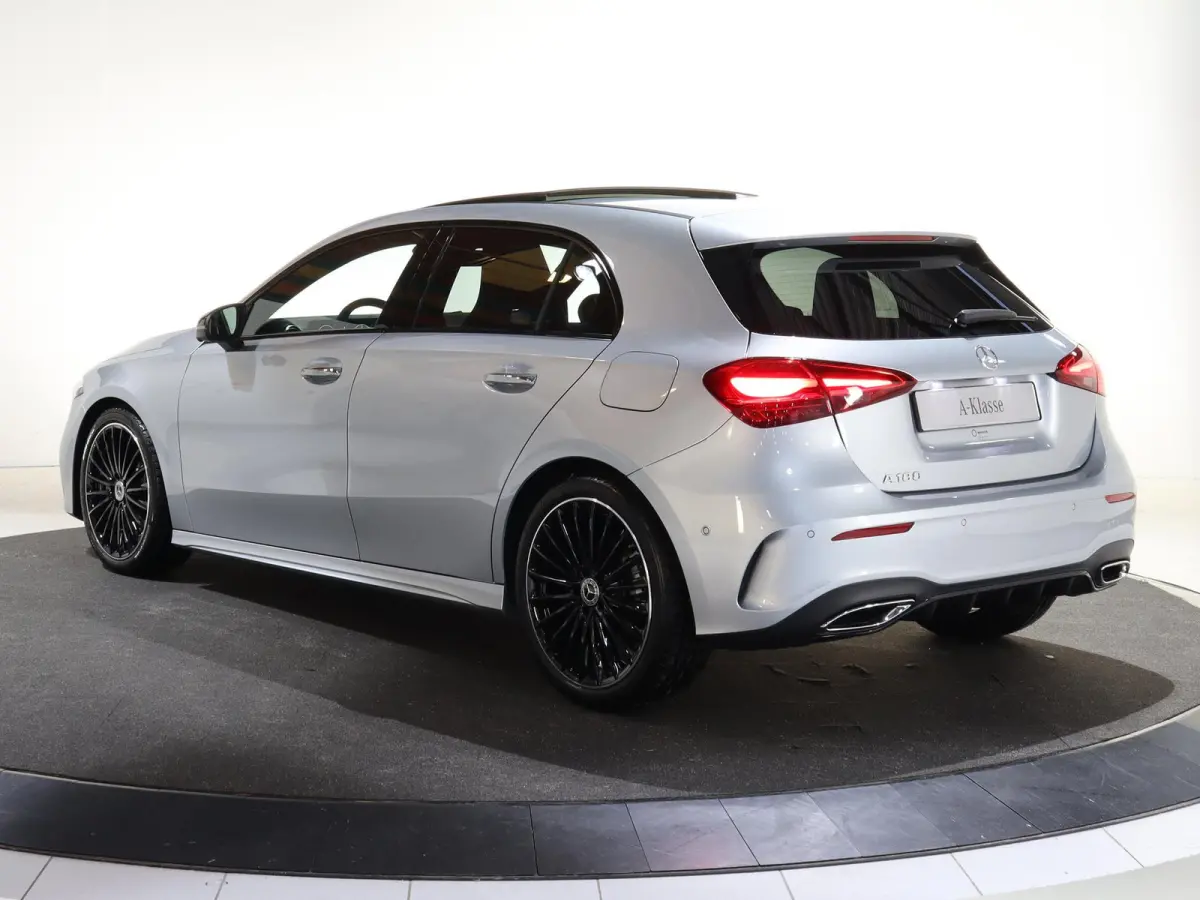 180 Business Solution AMG | Panoramaschuifdak | Premium plus | Head-Up | Stoelverwarming | Achteruitrijcamera |  MULTIBEAM LED |