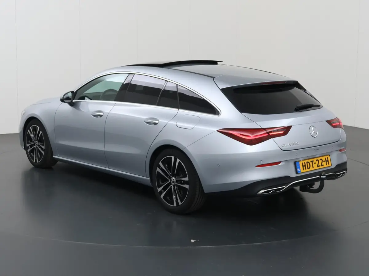 180 Star Edition Luxury line | Camera | Panoramadak | Stoelverwarming |
