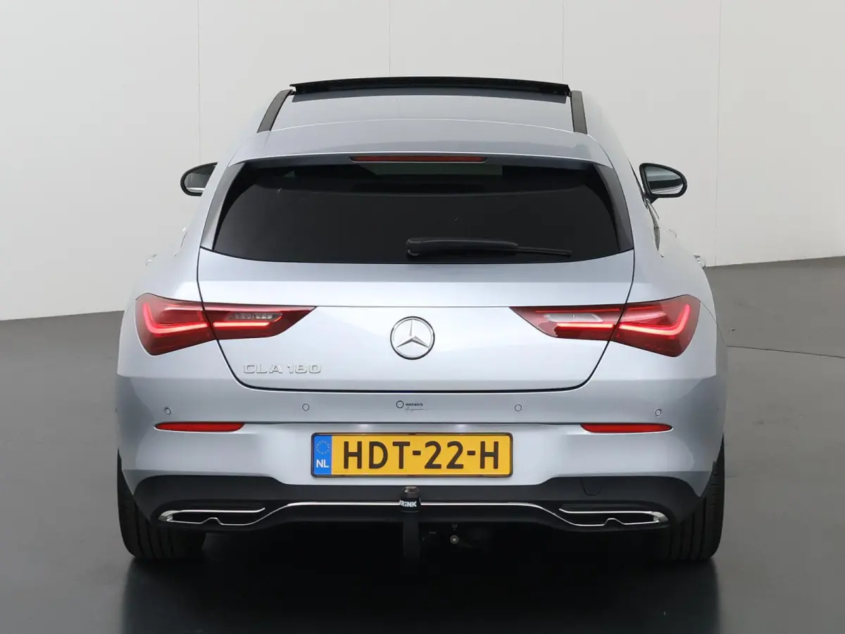 180 Star Edition Luxury line | Camera | Panoramadak | Stoelverwarming |