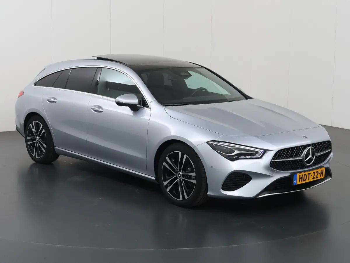 180 Star Edition Luxury line | Camera | Panoramadak | Stoelverwarming |