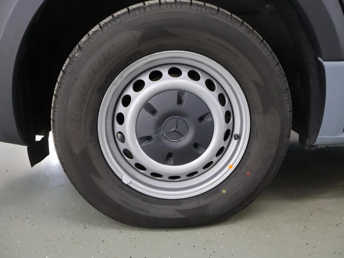 317 CDI | Aut. | L2 H2 | Pro | | Achteruitrijcamera | Verwarmde Comfortstoel Bestuurder met Bijrijdersbank | Airco | Apple Carplay/Android Auto | 3500 KG AHW Voorbereiding | Certified |