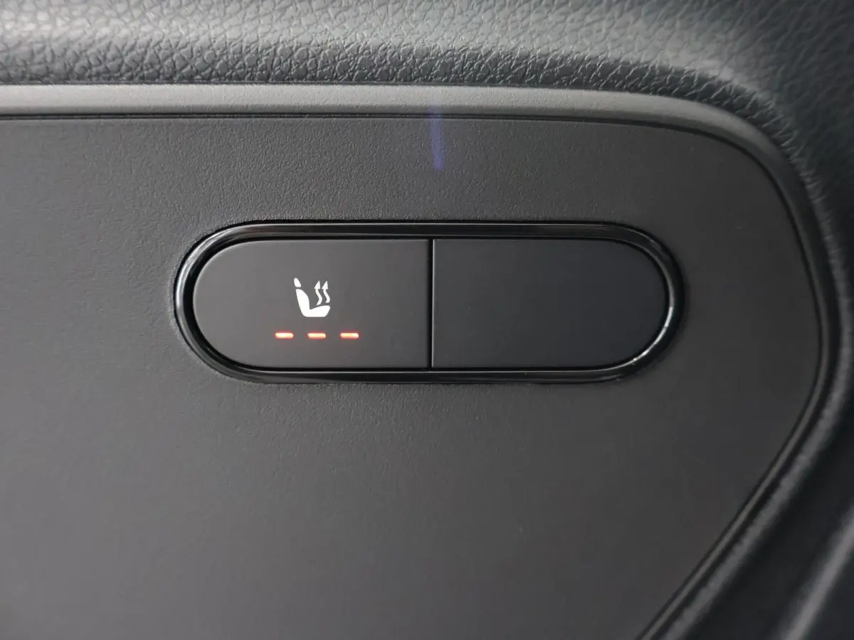 414 L2 H2 RWD PRO 81kWh | Trekhaak | Smartphone integratie pakket | 115 kW Snelladen | Achteruitrijcamera | Standkachel | Stoelverwarming |